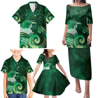 New Zealand Matariki Family Matching Puletasi and Hawaiian Shirt Maori Tui Bird Green Galaxy