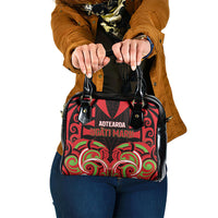 Aotearoa Ngati Maru Shoulder Handbag New Zealand Traditional Maori Pattern DT05 One Size Red - Polynesian Pride