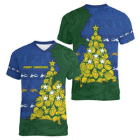 Solomon Islands Christmas Women V-Neck T-Shirt Seashell Xmas Tree Tribal Waves - Polynesian Pride