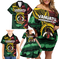Personalised Vanuatu Independence Day Family Matching Off Shoulder Short Dress and Hawaiian Shirt Boar Tusk Warrior Tribal Floral Patterns DT05 - Polynesian Pride