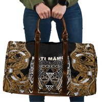 Aotearoa Kati Mamoe Travel Bag Maori Brown Tribal Paua Shell Pattern DT05 Brown - Polynesian Pride