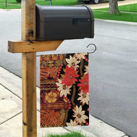 Hawaii Christmas Poinsettia Lei Garden Flag Tapa Pattern - Polynesian Pride