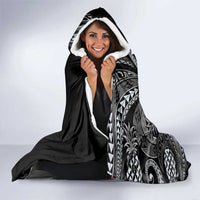 Hawaii Pineapple Gray Scale Tribal Pattern Hooded Blanket LT01 - Polynesian Pride