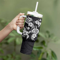 Hawaiian-Polynesian Art Tattoo Tumbler With Handle Hibiscus and Plumeria Grayscale