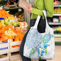 Hawaiian Couple Turtles Honi Grocery Bag Polynesian Art Motifs and Hibiscus White Blue Color - Polynesian Pride