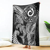 Aotearoa Maori Sea Animals Tribal Blanket Manta Ray and Shark Moko Pattern Black Color