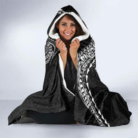 Hawaiian Manta Ray Tribal Hooded Blanket Polynesian Art Motifs Black Color LT03 - Polynesian Pride