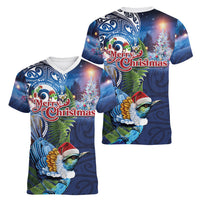 New Zealand Merry Christmas Women V-Neck T-Shirt Maori Tribal Pattern with Xmas Tui Bird