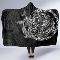 Hawaiian Whales Polynesian Art Motifs Hooded Blanket Black Color - Polynesian Pride