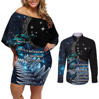 New Zealand Tui Bird Couples Matching Off Shoulder Short Dress and Long Sleeve Button Shirt Matariki Poetry Pattern Galaxy Style LT03 Blue - Polynesian Pride