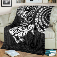 New Zealand Blanket Stylized Kiwi Bird Tattoo Mix Koru Circle and Maori Ethnic Vibe LT03 - Polynesian Pride