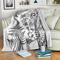 New Zealand Sea Animals Blanket with Maori Koru Tribal Tattoo and Silver Ferns White Color