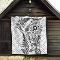New Zealand Sea Animals Quilt with Maori Koru Tribal Tattoo and Silver Ferns White Color