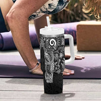 New Zealand Sea Animals Tumbler With Handle with Maori Koru Tribal Tattoo and Silver Ferns Black Color