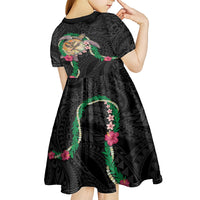 Hawaii Pikake and Maile Lei Kid Short Sleeve Dress Honu Polynesian Pattern Black Color