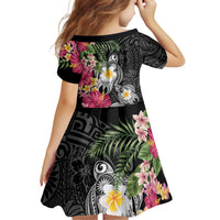 Hawaiian Tropical Flowers and Tribal Turtles Family Matching Off Shoulder Maxi Dress and Hawaiian Shirt Polynesian Art Motifs Black Color - Polynesian Pride