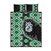 Green Taniko Motif Aotearoa Manaia and Silver Fern Quilt Bed Set
