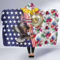 Hawaii and United States Together Hooded Blanket Seal of Hawaii and Bald Eagle LT03 One Size White - Polynesian Pride