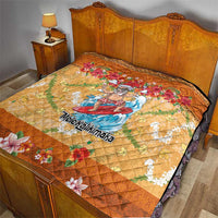 Hawaii Mele Kalikimaka Quilt Funny Santa Claus Surfing on Tropical Plants - Polynesian Pride