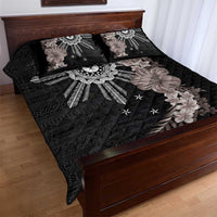Hawaii and Philippines Together Quilt Bed Set Hibiscus Flower and Sun Badge Polynesian Pattern Grayscale