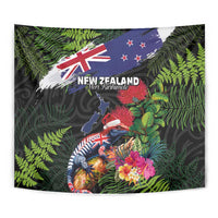 New Zealand Christmas Tapestry Meri Kirihimete-Tuatara and Pohutukawa Black Color