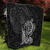 Hawaii Monk Seal and Dolphin Quilt Polynesian Kakau Pattern Black White Color