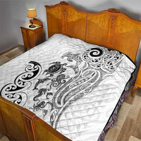 New Zealand Sea Animals with Maori Tribal Tattoo Quilt White Color