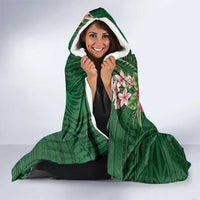 Manuʻa Islands Hooded Blanket Polynesian Style with Rooster Tattoo and Tropical Plants