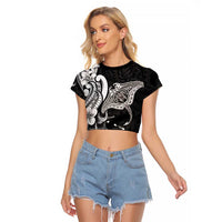 Hawaiian Manta Rays Raglan Cropped T Shirt Tribal Hibiscus Polynesian Tattoos Black Color - Polynesian Pride
