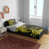 Hawaiian Manta Rays Bedding Set Tribal Hibiscus Polynesian Tattoos Yellow Color - Polynesian Pride