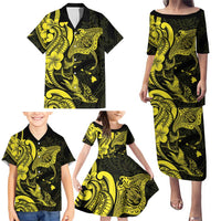 Hawaiian Manta Rays Family Matching Puletasi and Hawaiian Shirt Tribal Hibiscus Polynesian Tattoos Yellow Color - Polynesian Pride