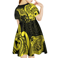 Hawaiian Manta Rays Kid Short Sleeve Dress Tribal Hibiscus Polynesian Tattoos Yellow Color - Polynesian Pride