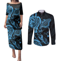 Hawaiian Manta Rays Couples Matching Puletasi and Long Sleeve Button Shirt Tribal Hibiscus Polynesian Tattoos Blue Color - Polynesian Pride