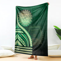 Saineha High School Blanket Ngatu and Polynesian Pattern