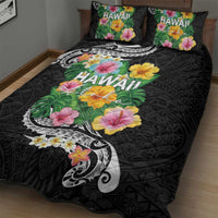 Hawaii Aloha Tropical Leaves and Flower Quilt Bed Set with Polynesian Art Tattoo Black Color - Polynesian Pride