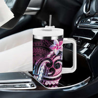 Polynesian Art Tattoo Tumbler With Handle Plumeria Flowers Pink Gradient