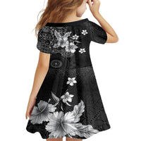 Hawaii Tapa Pattern With Black Hibiscus Kid Short Sleeve Dress