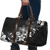Hawaii Honu Travel Bag Polynesian Curves Plumeria Grayscale - Polynesian Pride