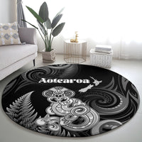 New Zealand Maori Taniwha Round Carpet Silver Fern Black Version