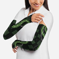 Hawaiian Quilt Arm Sleeves Pele Hair Hinahina Lei Black Version