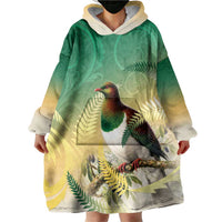 New Zealand Pigeon Kereru Wearable Blanket Hoodie Maori Fern Art Green Gradient - Polynesian Pride