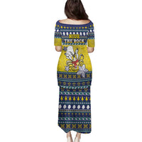 Niue The Rock Christmas Family Matching Puletasi and Hawaiian Shirt Niuean Crab Monuina E Kilisimasi