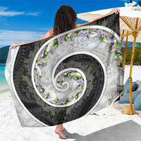 Piko Hawaii Sarong Polynesian Pattern With Maile Pikake Honohono Lei LT05 One Size 44 x 66 inches Black - Polynesian Pride