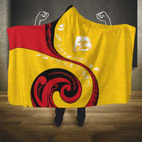 Papua New Guinea Independence Hooded Blanket Special Style Yellow Version LT05 - Polynesian Pride