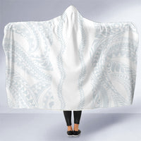 Samoa Lotu Tamaiti Hooded Blanket Teuila With Tribal Motifs LT05 One Size White - Polynesian Pride