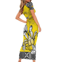 Personalised Happy Niue Constitution Day Short Sleeve Bodycon Dress Niuean Crab Hiapo Pattern Yellow Version