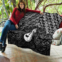 New Zealand Maori Quilt Poutama Manaia Black Paua Shell LT05 - Polynesian Pride