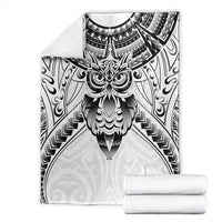 New Zealand Morepork Blanket Maori Pattern White