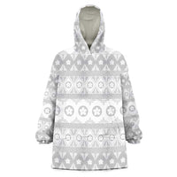 Tonga White Sunday Wearable Blanket Hoodie Tongan Ngatu Siale Pattern - Polynesian Pride