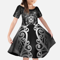 Aotearoa Toitu Te Tiriti Family Matching Short Sleeve Bodycon Dress and Hawaiian Shirt Ka Mua Ka Muri LT05 Daughter's Dress Black - Polynesian Pride